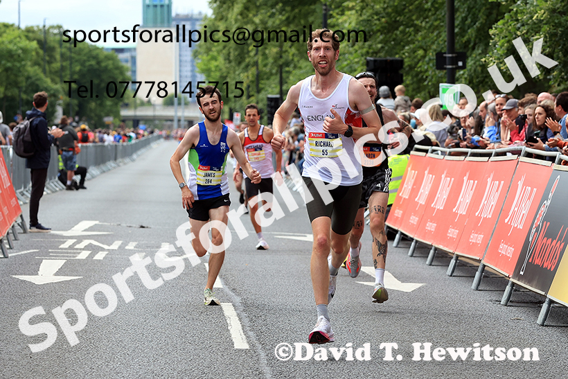 The 2025 AJ Bell Great North 10k, Newcastle. Photo: David T. Hewitson/Sports for All Pics